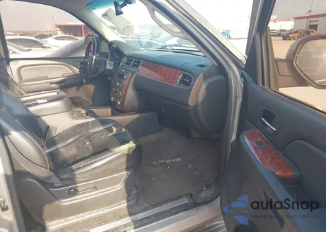 2007 Chevrolet Suburban 1500 Lt z USA, uszkodzony, nr VIN 3GNFK16347G291594